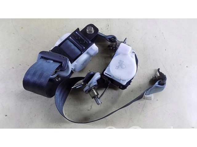 Третий рядный ремень безопасности Honda Stream