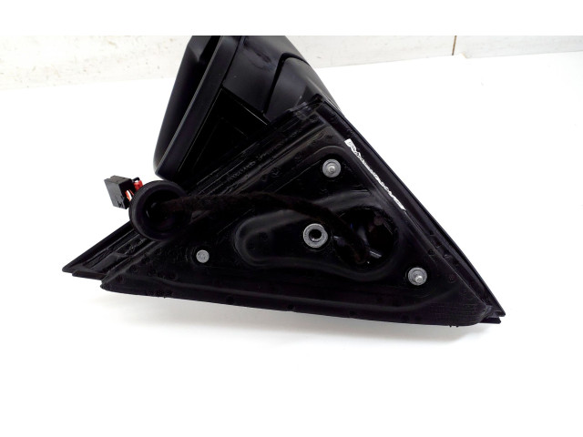 Зеркало электрическое Skoda Scala - года