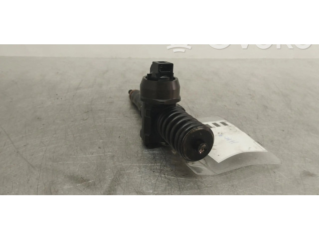 Форсунка 038130073AN Volkswagen Touran I