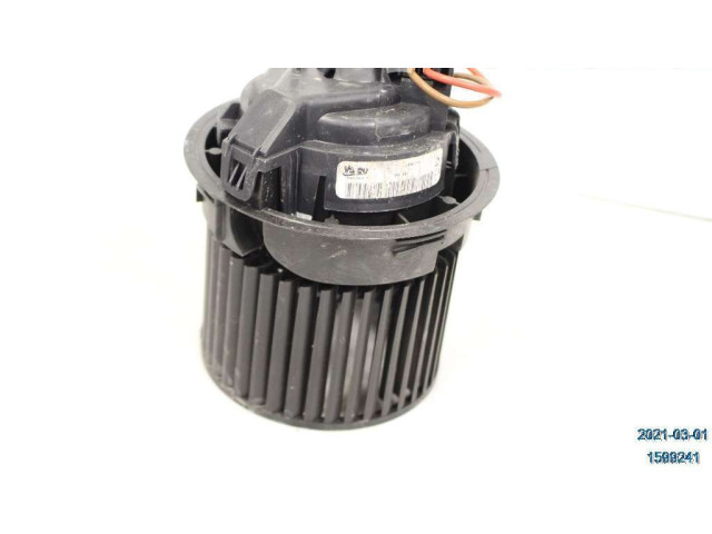 Вентилятор печки    272101170R   Renault Clio IV