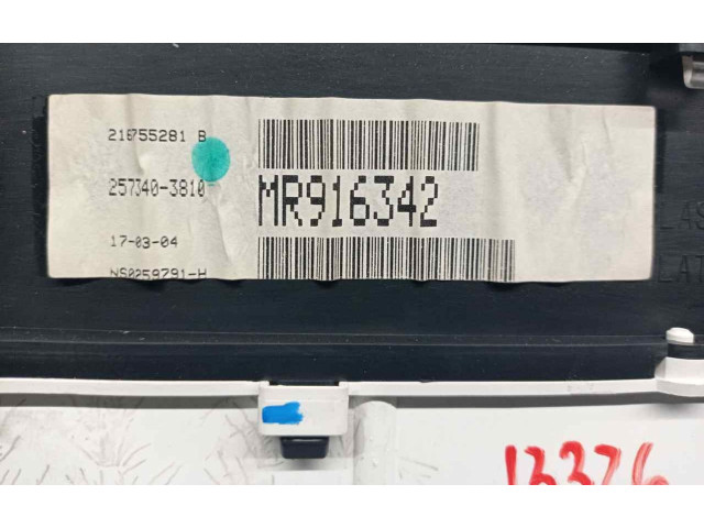 Панель приборов MR916342, 2573403810 Mitsubishi Space Wagon