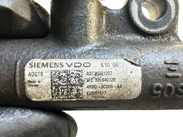 Топливная рампа 4R8Q9C066AA, 5WS40128 Jaguar S-Type 2.7