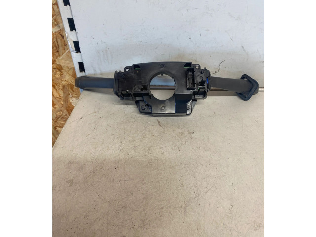 Ручка стеклоочистителей 8666599, 02W08A   Volvo V70