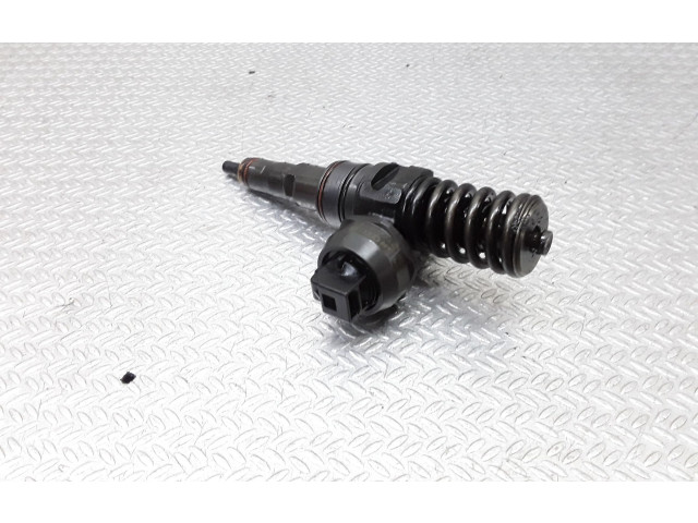 Форсунка 038130073AQ Audi A3 S3 8L -