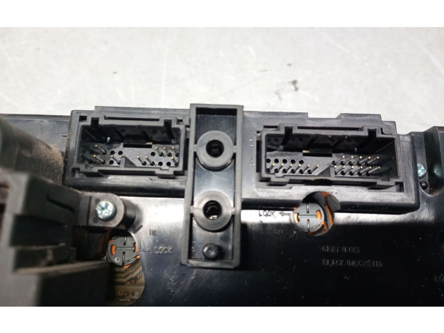 Блок управления климат-контролем 8691950   Volvo V70