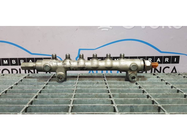 Топливная рампа Mitsubishi Outlander для двигателя 4N14