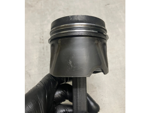 Turbodmychadlo Поршень с шатуном 8370B Mercedes-Benz GLE (W166 - C292)