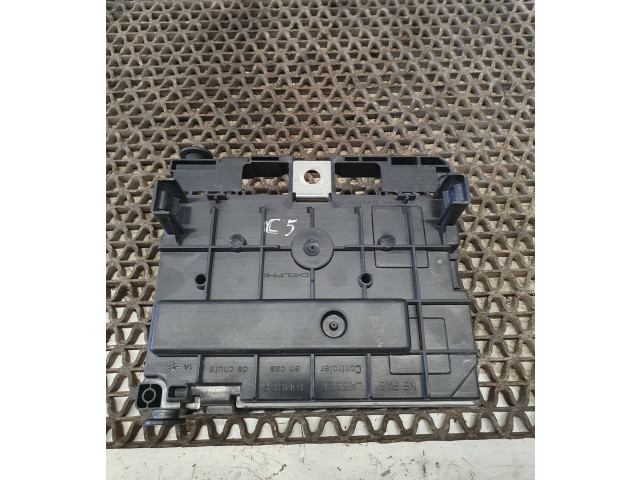 Блок предохранителей 9666700180   Citroen C5    