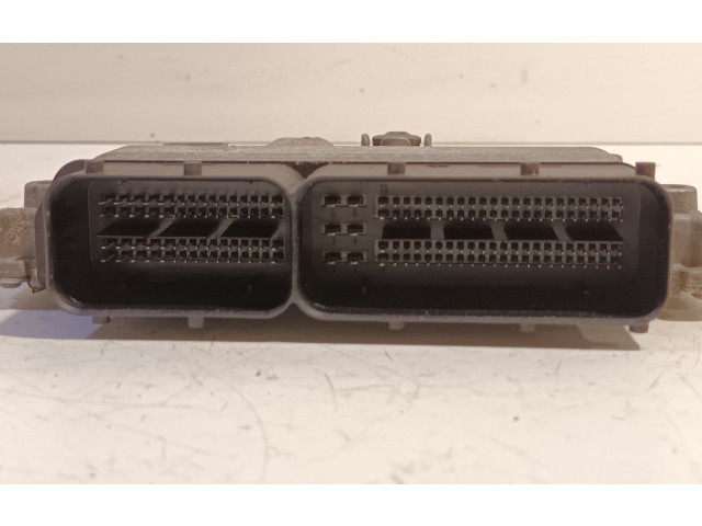 Блок управления двигателя 03P906021K Skoda Fabia Mk2 (5J)