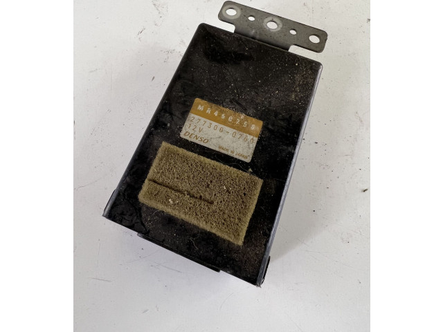 Блок управления климат-контролем MR460758, 2773000760 Mitsubishi Pajero