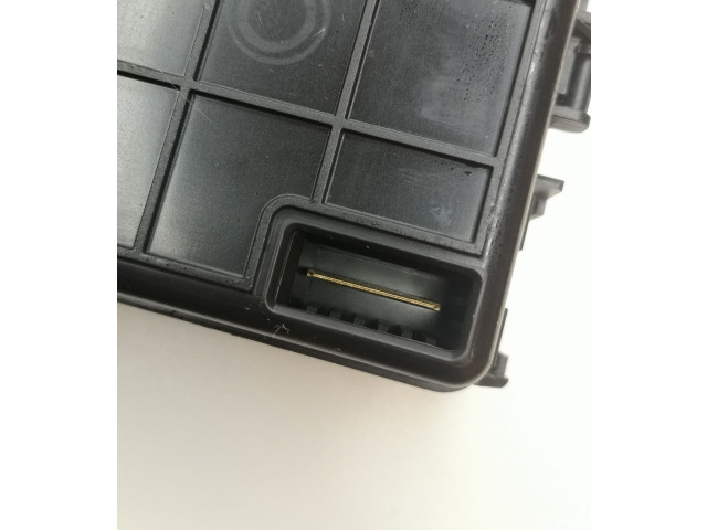 Блок предохранителей  JX6T14D068AD   Ford Focus    