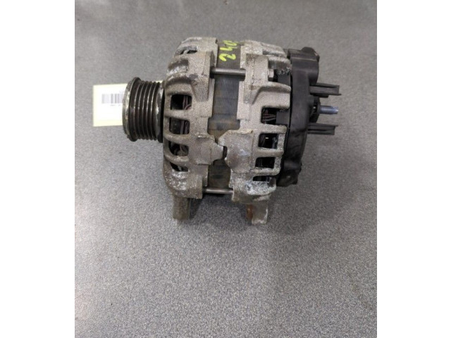 Генератор 231005933R Dacia Sandero