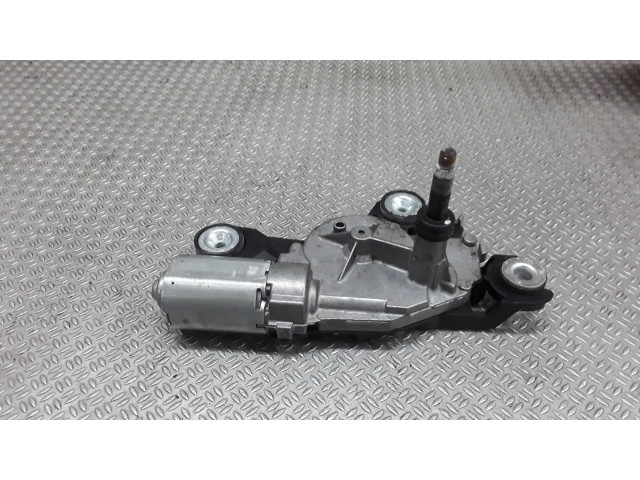 Моторчик заднего дворника 0390201588 Mazda 3 I