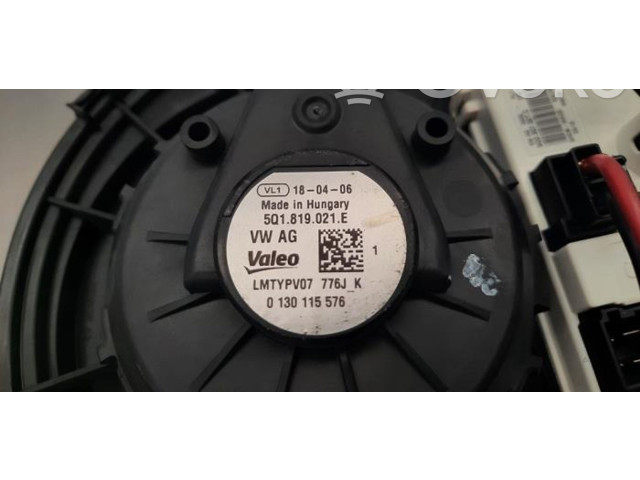 Вентилятор печки 5Q1819021E Volkswagen Golf VII