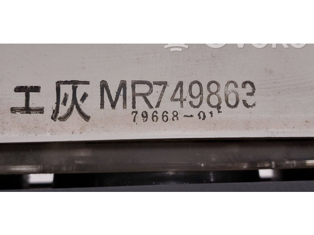 Дисплей MR749863, 7966801 Mitsubishi Pajero