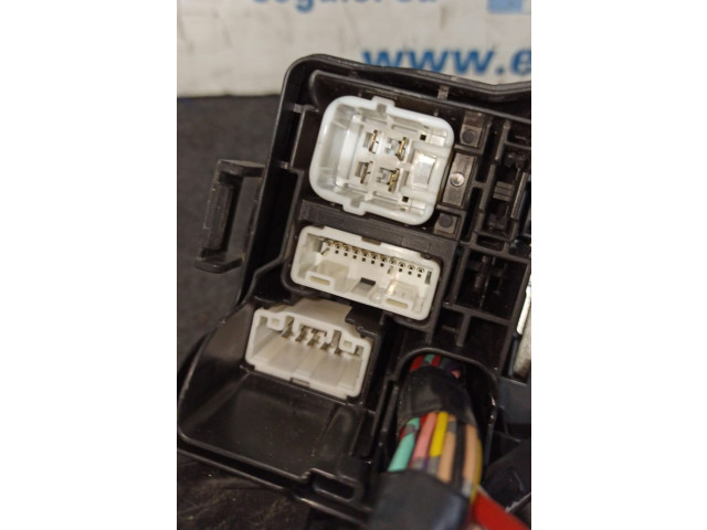 Блок предохранителей Peugeot 108