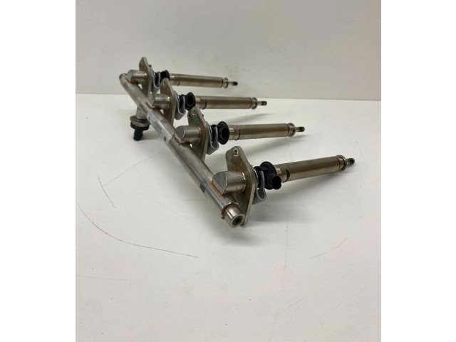 Vstřikovač A2700701400   Mercedes-Benz C AMG W205     