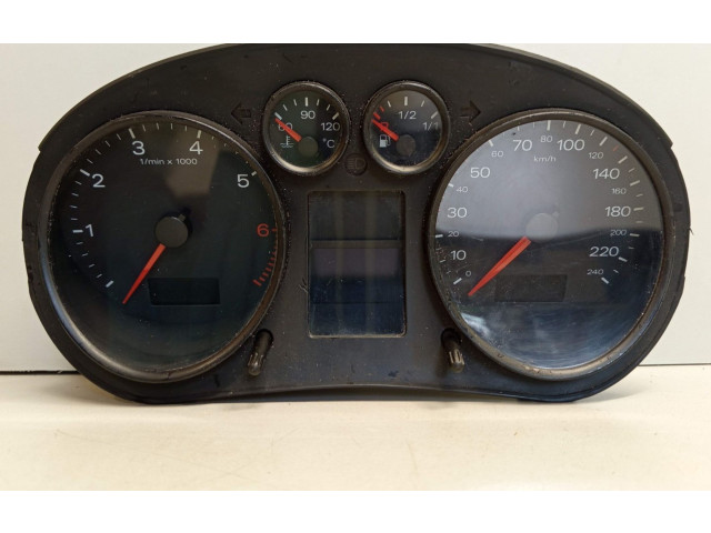 Панель приборов 110080020, 8Z0920900A Audi A2