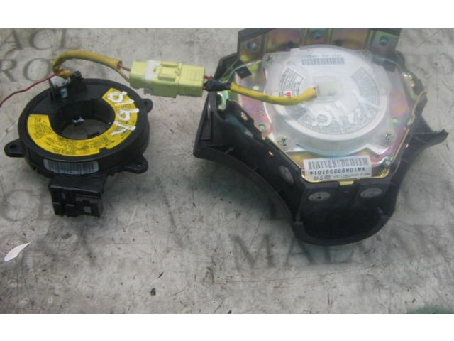 Подушка безопасности водителя    Mazda 323