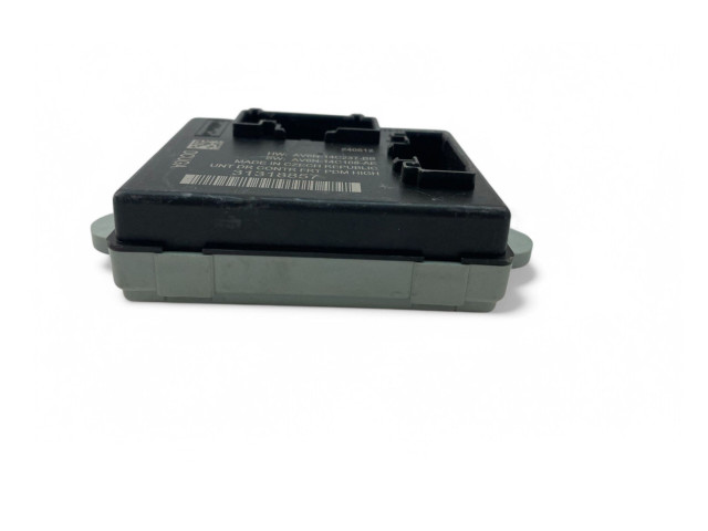 Блок управления 31318857   Volvo S60