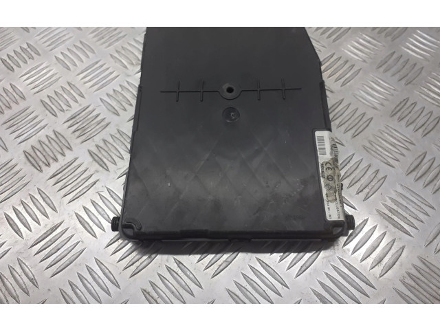 Pojistková skříňka 8200305575 Renault Megane 2002