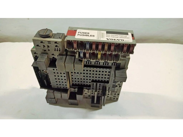 Pojistková skříňka 9162438, 8696098 Volvo S80 2004