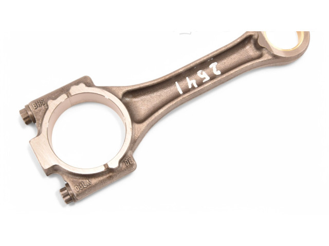 Шатун DDY DDYA DDYB 03L105401A    Skoda Karoq  