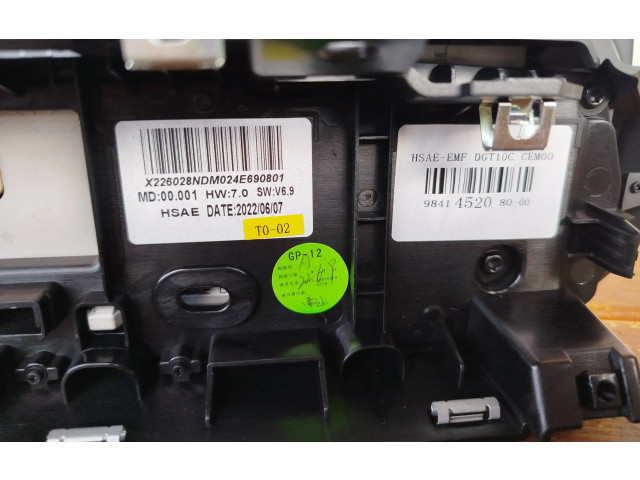 Дисплей    9841452080   Peugeot 2008 II