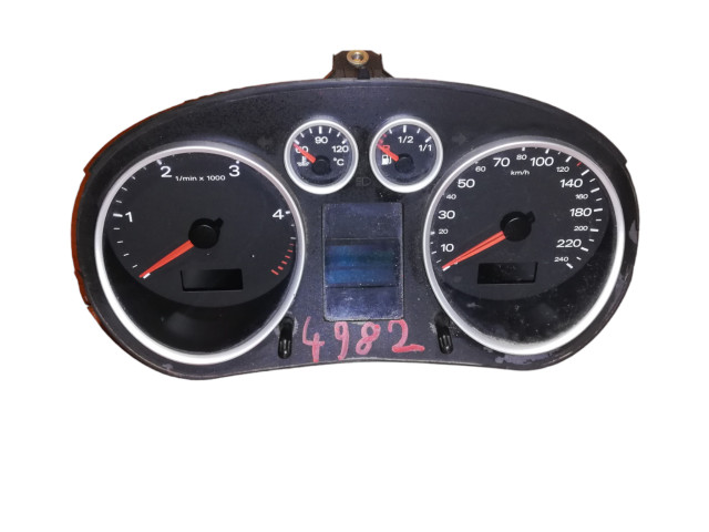 Панель приборов Audi A2