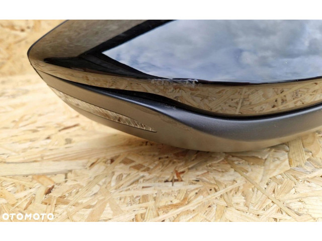 Зеркало электрическое Audi e-tron - года