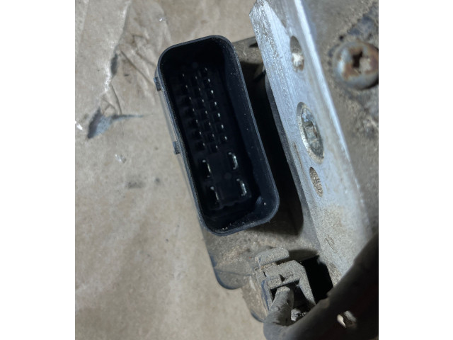 Блок АБС 8619537, 103811   Volvo  V70  2000 - 2004 года