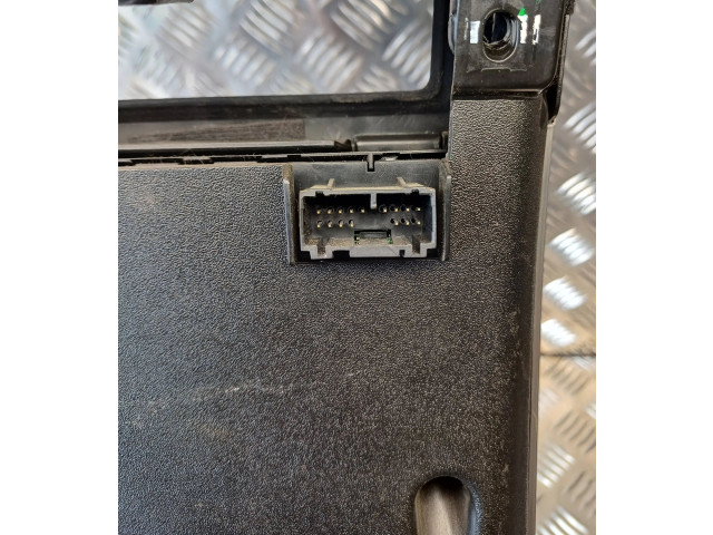 Блок управления климат-контролем 30672565   Volvo V50