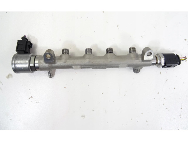 Топливная рампа 05L089 Audi Q3 F3