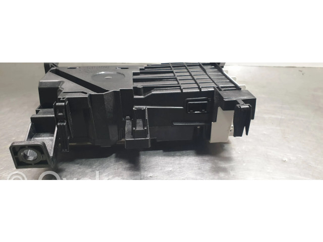 Дисплей    766491470   Toyota Prius+ (ZVW40)