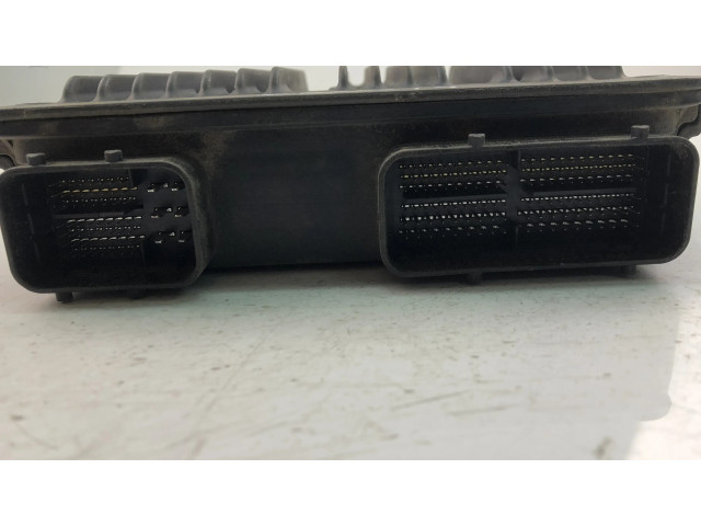 Блок управления двигателем Блок управления 8966133Z10 Lexus ES 300h