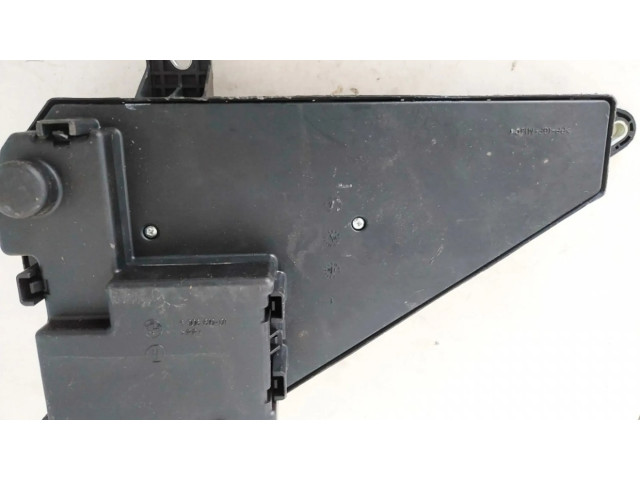 Pojistková skříňka 6906619, 6906619-01 BMW 5 E60 E61 2004