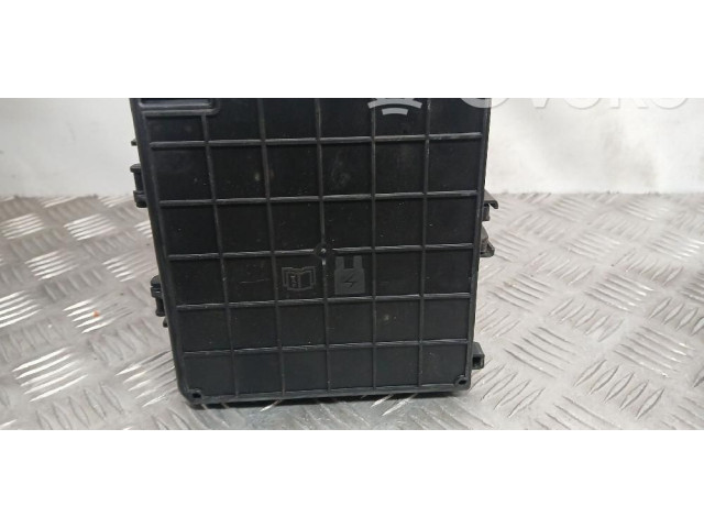 Блок предохранителей NX6T14D068EHA   Ford Focus    