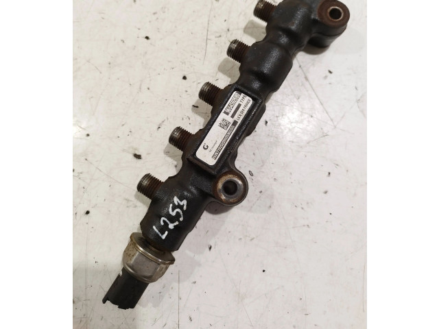 Топливная рампа 9654592680   Volvo V50  