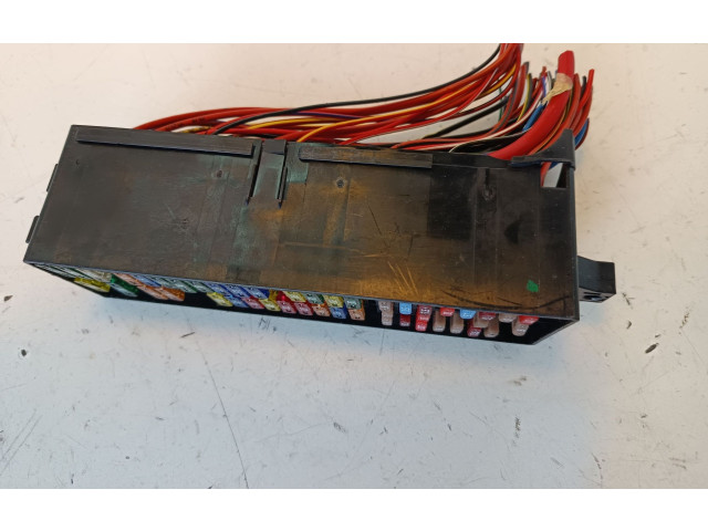 Блок предохранителей 5J0937615C   Skoda Rapid (NH)    