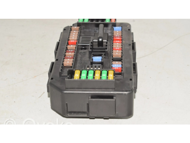 Pojistková skříňka 9389068 BMW 4 F36 Gran coupe 2016