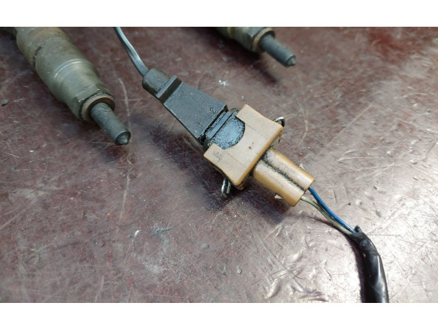 Комплект форсунок 028130201g, 028130201j    Volkswagen PASSAT B4   