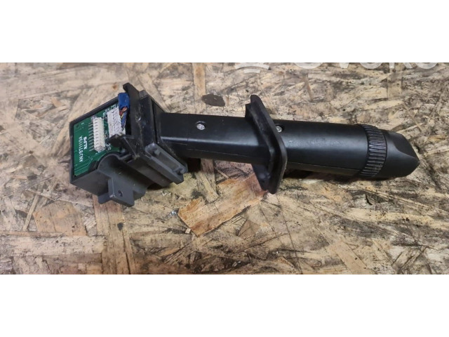 Ручка стеклоочистителей Volvo V70