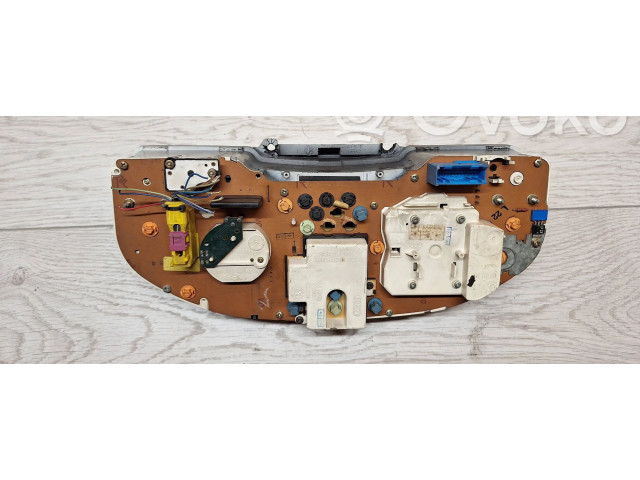 Přístrojová deska Audi 80 90 B3 1990 437204005032