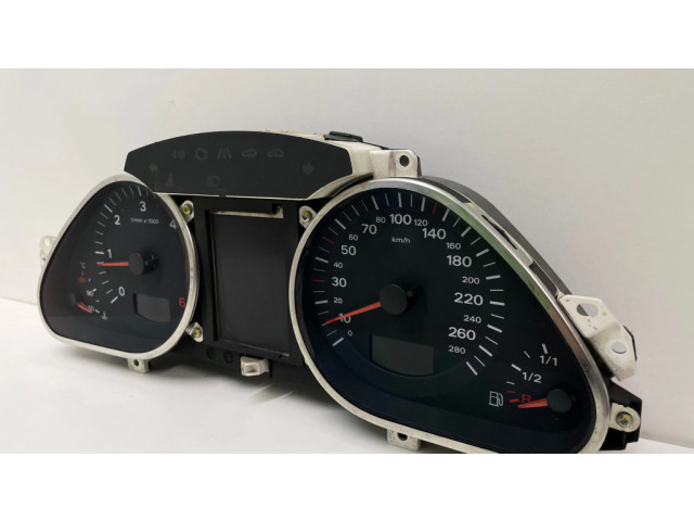 Přístrojová deska Audi A6 S6 C6 4F 2005 4F0920933J, 4F0910930C