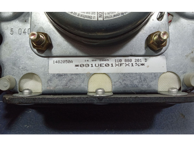 Подушка безопасности водителя 1U0880201D, 1U0880201D Skoda Superb B5 (3U)