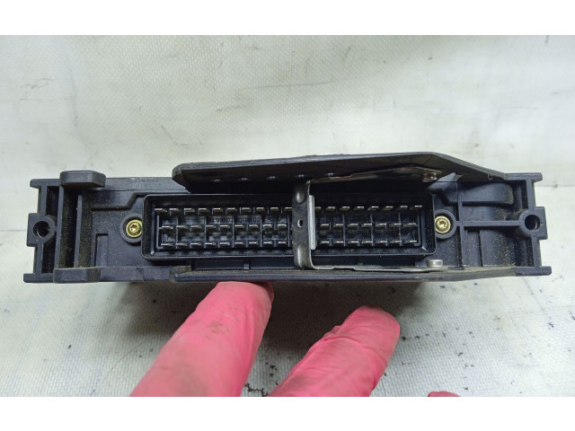 Блок управления АБС    Volkswagen Golf III