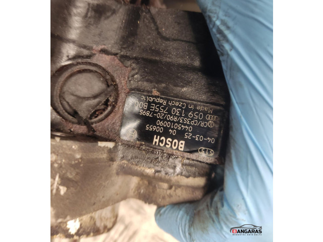 Vstřikovací čerpadlo 059130755e Audi A8 S8 D3 4E