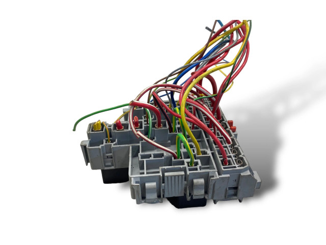 Блок предохранителей 8690698 Volvo XC90