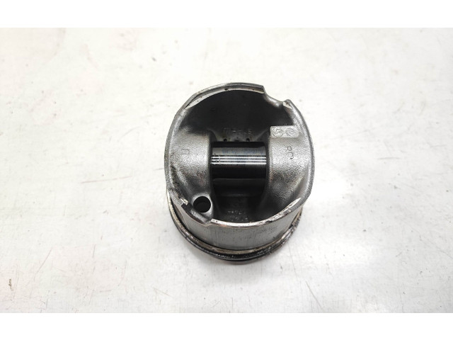 Píst 84L110 BMW 5 GT F07 N57D30A