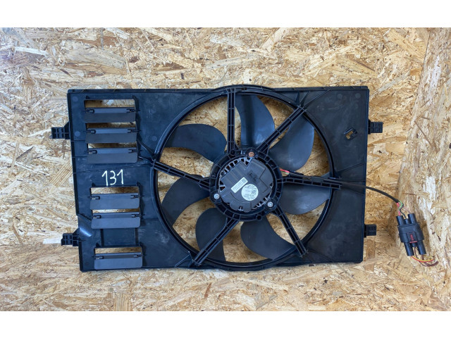 Вентилятор радиатора 5Q0121205C, 5Q0121207J Volkswagen Golf VII
